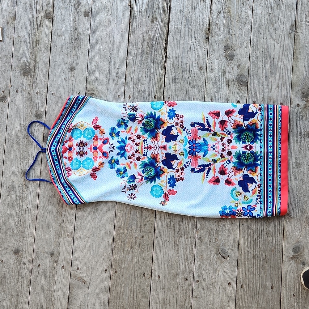 NWT Bisou Bisou Blue and Pink Floral Medallion Halter Dress - Size 6
